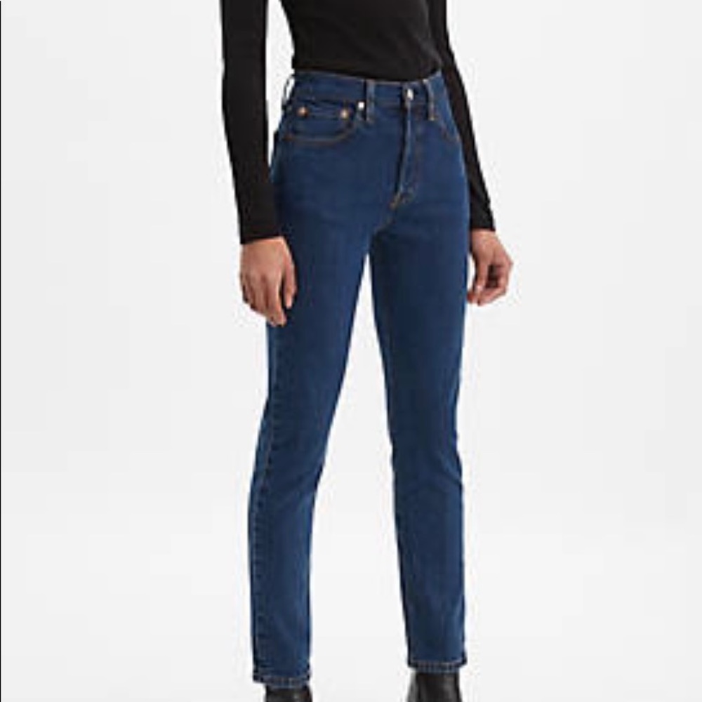 Levi's High Waist Slim Fit Dark Wash Skinny Jeans Size 28